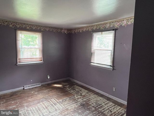 309 4TH AVE, Lindenwold, NJ 08021