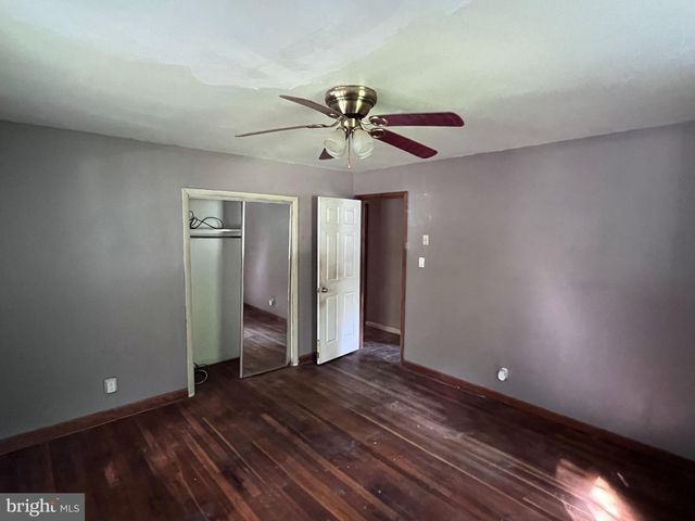 309 4TH AVE, Lindenwold, NJ 08021