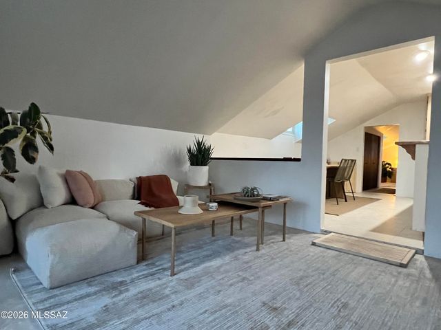 570 S Main Avenue, Tucson, AZ 85701