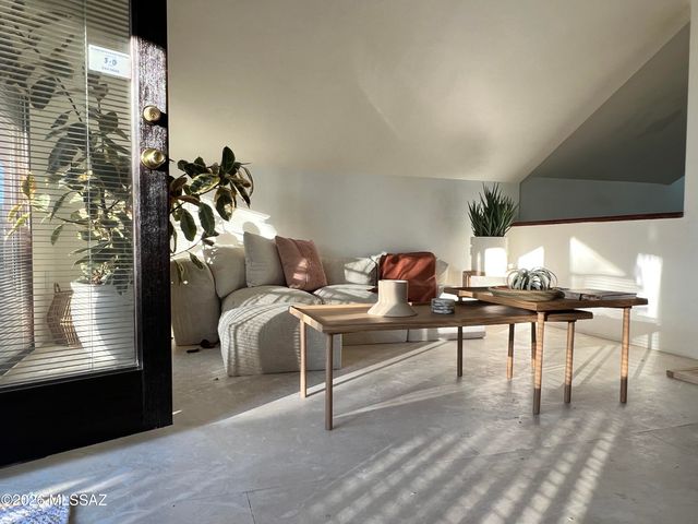 570 S Main Avenue, Tucson, AZ 85701