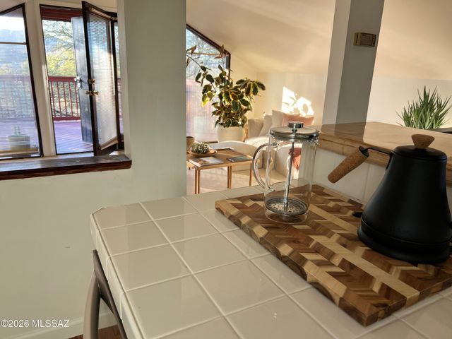 570 S Main Avenue, Tucson, AZ 85701