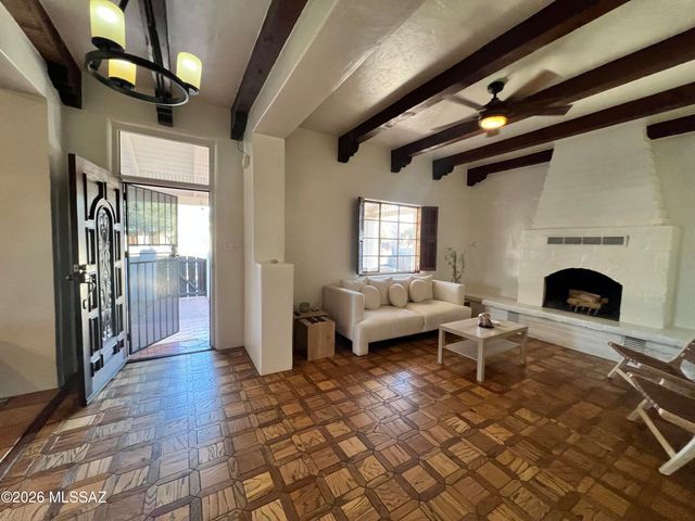 570 S Main Avenue, Tucson, AZ 85701