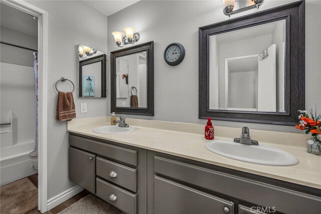 Image 16 of property listing at 6440 Marquette D, Moorpark, CA 93021