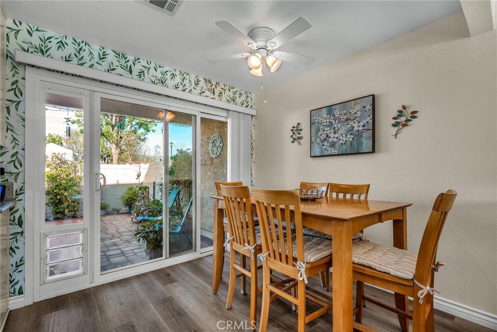 Image 6 of property listing at 6440 Marquette D, Moorpark, CA 93021