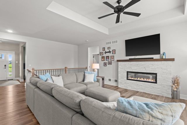 9644 S Bergamont DRIVE, Franklin, WI 53132