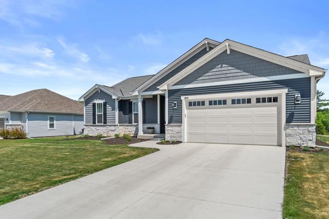 9644 S Bergamont DRIVE, Franklin, WI 53132