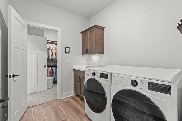 9644 S Bergamont DRIVE, Franklin, WI 53132