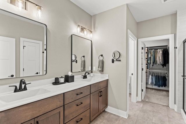 9644 S Bergamont DRIVE, Franklin, WI 53132