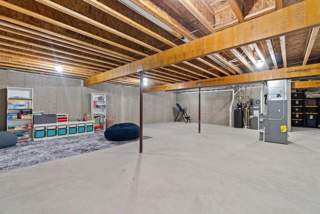 9644 S Bergamont DRIVE, Franklin, WI 53132
