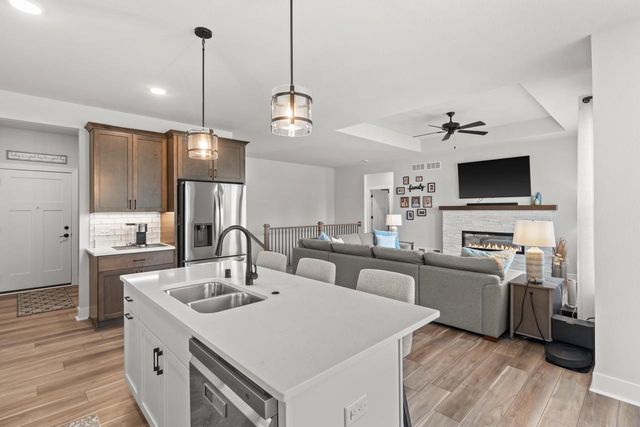 9644 S Bergamont DRIVE, Franklin, WI 53132
