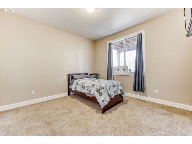 15411 Nw DOMINION Dr, Portland, OR 97229