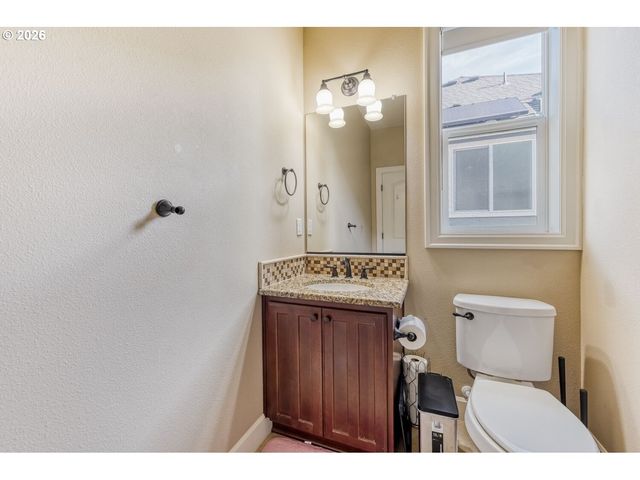 15411 Nw DOMINION Dr, Portland, OR 97229