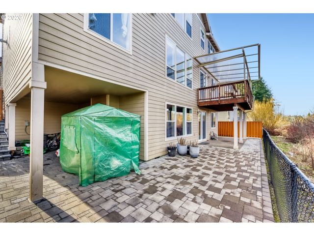 15411 Nw DOMINION Dr, Portland, OR 97229