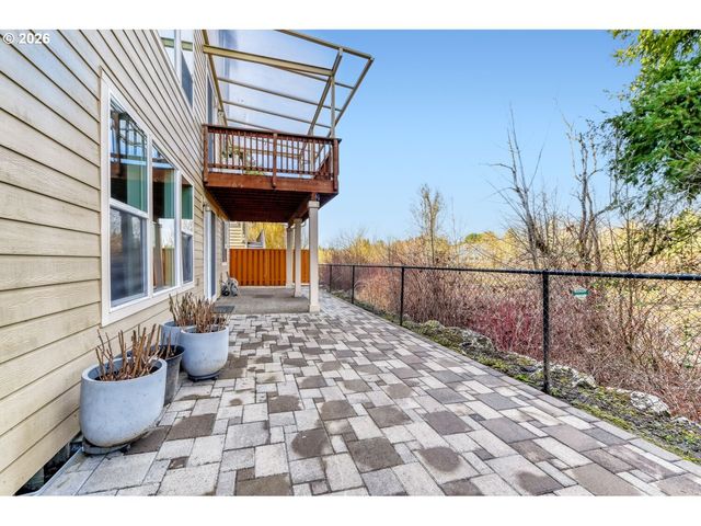 15411 Nw DOMINION Dr, Portland, OR 97229