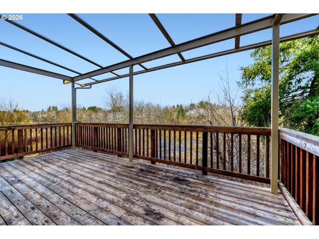 15411 Nw DOMINION Dr, Portland, OR 97229