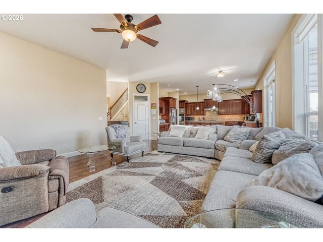 15411 Nw DOMINION Dr, Portland, OR 97229