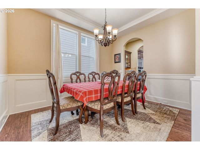 15411 Nw DOMINION Dr, Portland, OR 97229