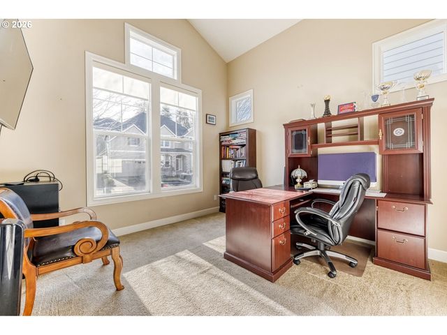 15411 Nw DOMINION Dr, Portland, OR 97229