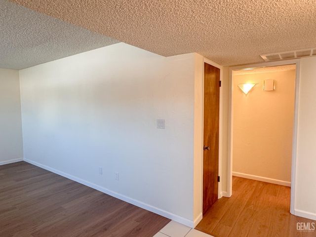 2705 Parkfield Court, Bakersfield, CA 93306