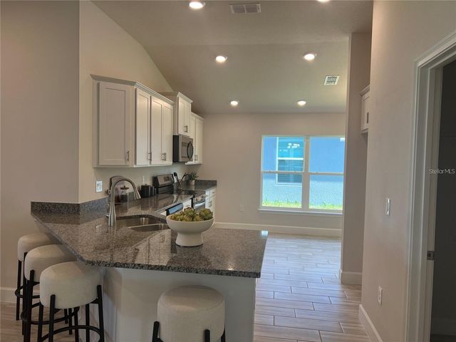 9393 HIGHLAND HILLS DR STREET, Hudson, FL 34667