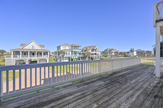 14407 Spyglass Circle, Galveston, TX 77554