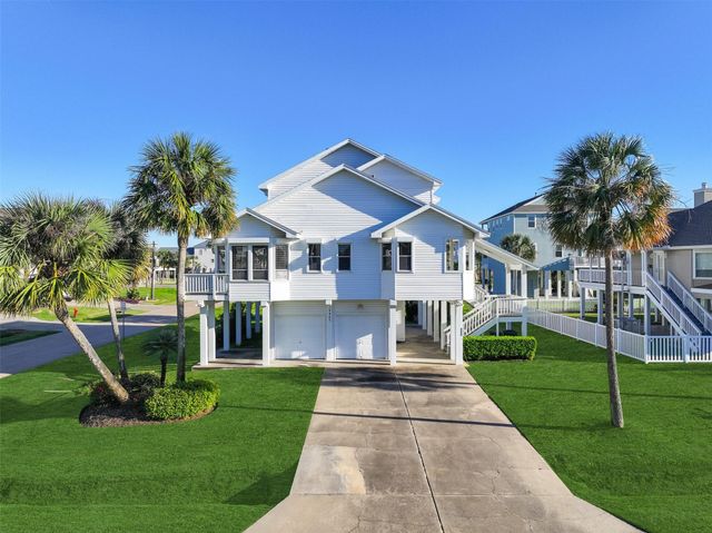 14407 Spyglass Circle, Galveston, TX 77554