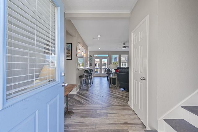 14407 Spyglass Circle, Galveston, TX 77554