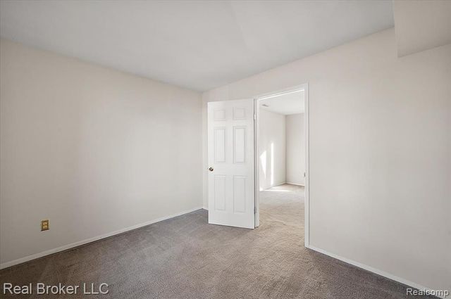 24446 Simmons Drive, Novi, MI 48374