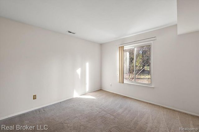 24446 Simmons Drive, Novi, MI 48374