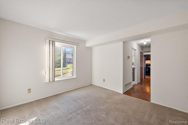 24446 Simmons Drive, Novi, MI 48374