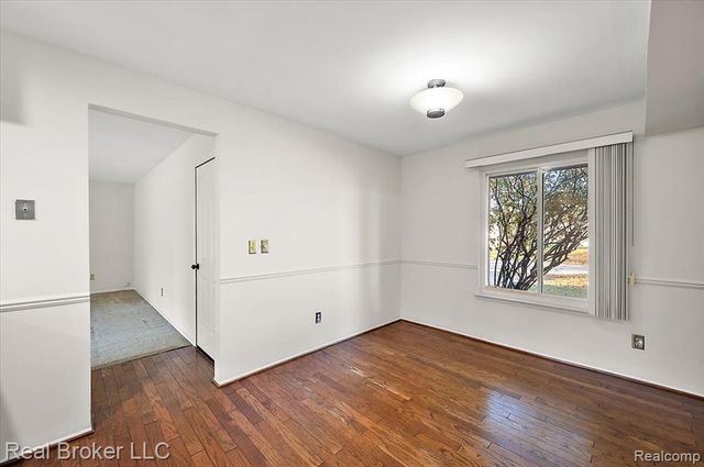 24446 Simmons Drive, Novi, MI 48374