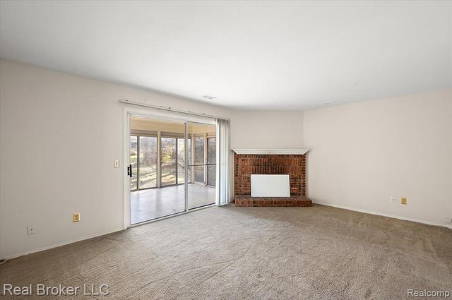 24446 Simmons Drive, Novi, MI 48374