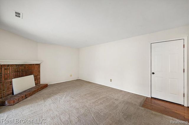 24446 Simmons Drive, Novi, MI 48374