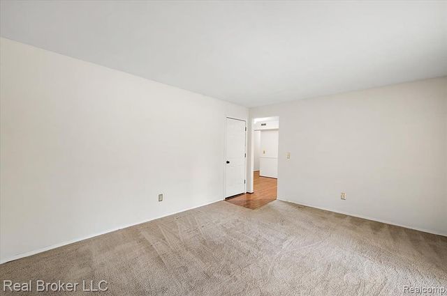 24446 Simmons Drive, Novi, MI 48374