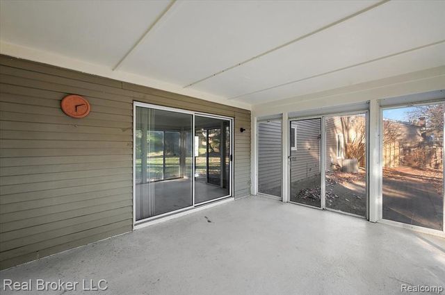 24446 Simmons Drive, Novi, MI 48374