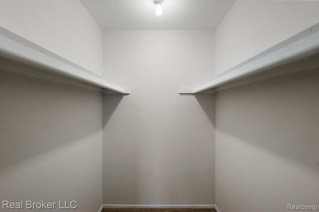 24446 Simmons Drive, Novi, MI 48374