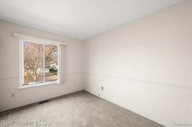 24446 Simmons Drive, Novi, MI 48374