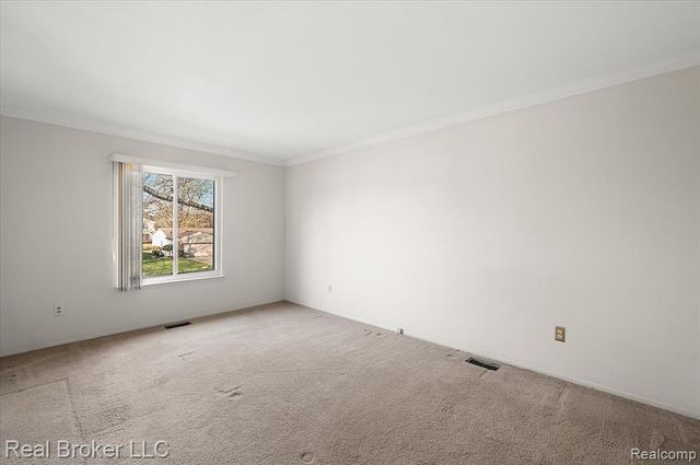 24446 Simmons Drive, Novi, MI 48374