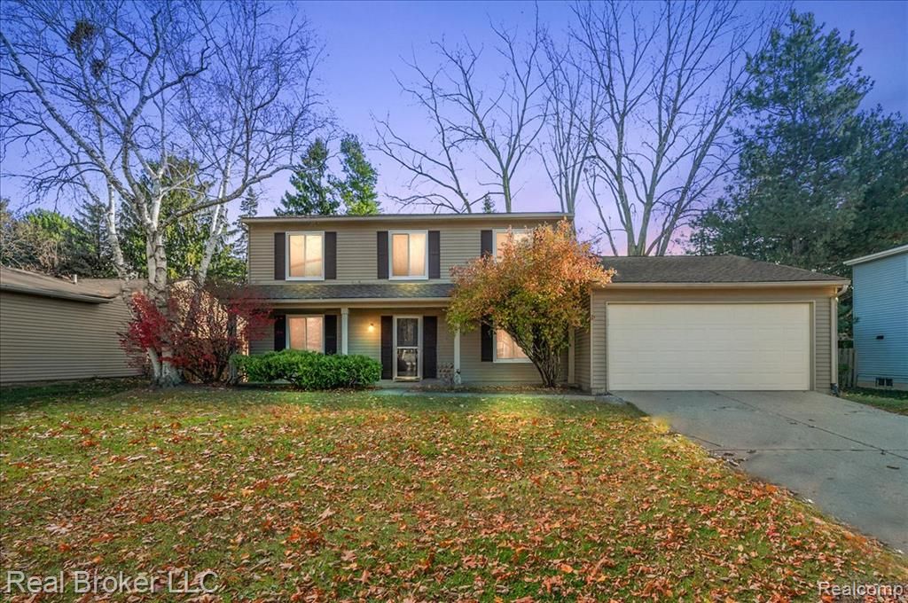 24446 Simmons Drive, Novi, MI 48374