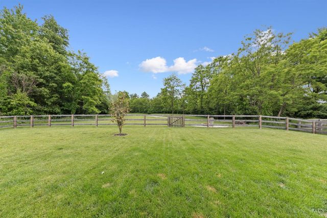 6167 Woodville Drive, Goshen Twp, OH 45140