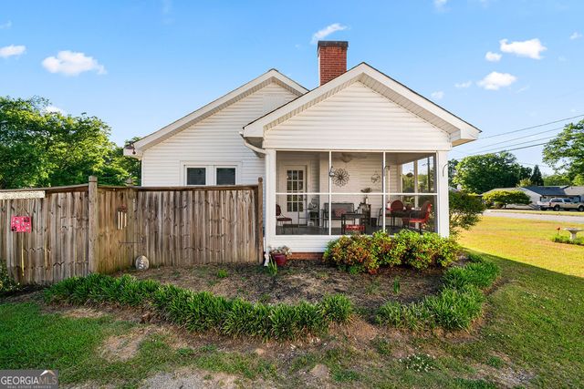 209 W Fairmount Ave, Cedartown, GA 30125