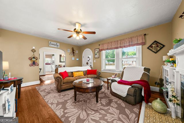 209 W Fairmount Ave, Cedartown, GA 30125