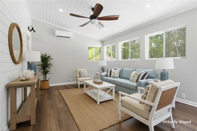 656 Parker RD, Chesapeake, VA 23322