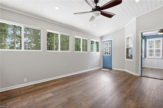 656 Parker RD, Chesapeake, VA 23322