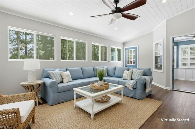656 Parker RD, Chesapeake, VA 23322