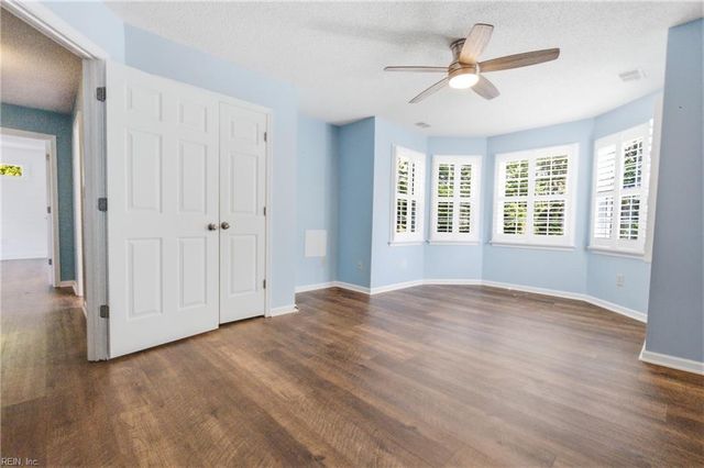 656 Parker RD, Chesapeake, VA 23322