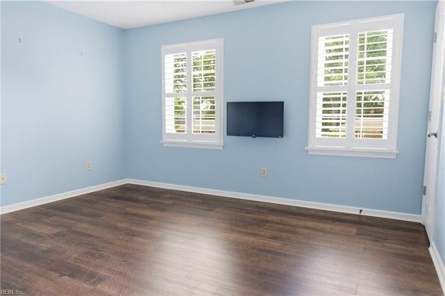 656 Parker RD, Chesapeake, VA 23322