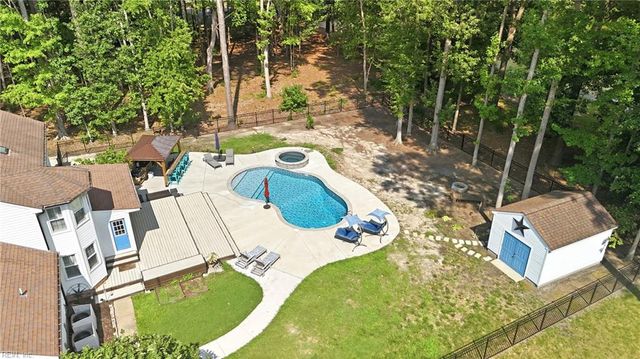656 Parker RD, Chesapeake, VA 23322