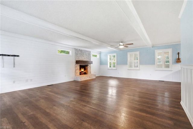 656 Parker RD, Chesapeake, VA 23322