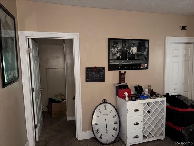 742 Olympia Street Sw, Grand Rapids, MI 49503